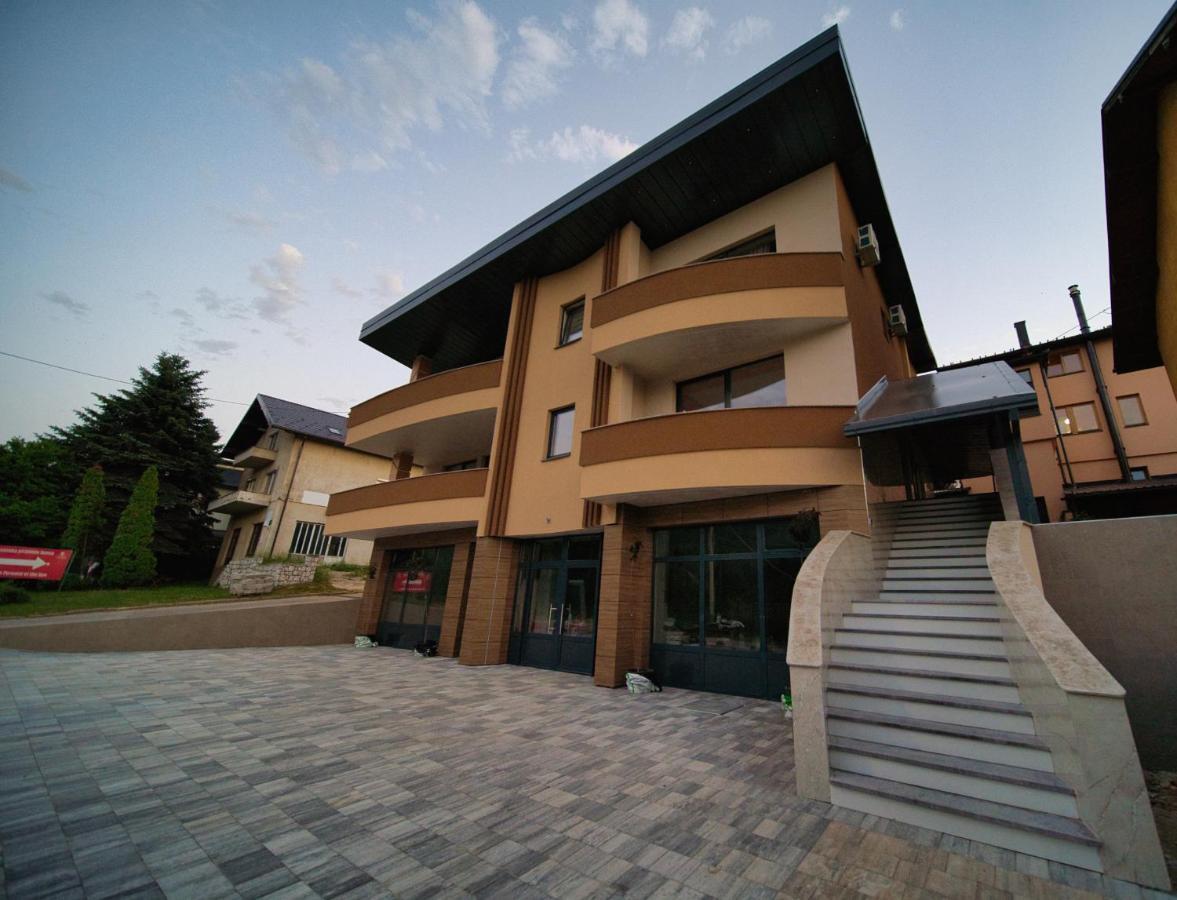 Sm Exclusive Apartments Visoko Eksteriør billede