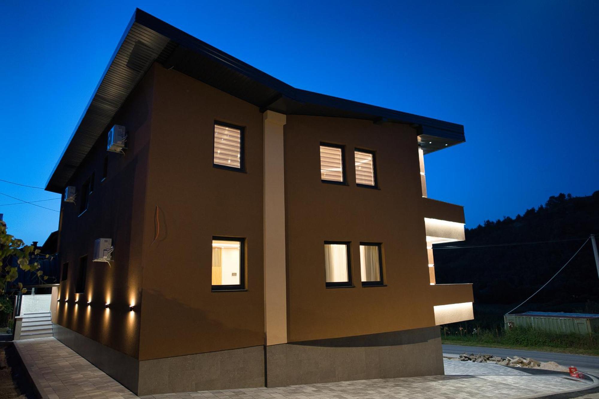 Sm Exclusive Apartments Visoko Eksteriør billede