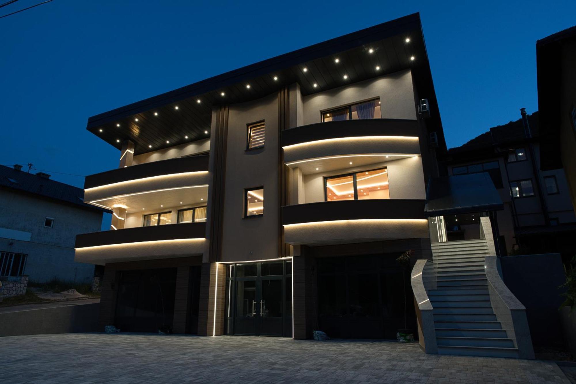 Sm Exclusive Apartments Visoko Eksteriør billede
